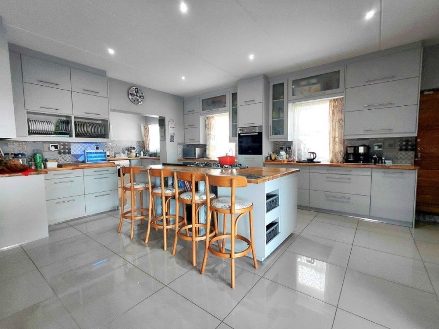 4 Bedroom Property for Sale in Fairview Golf Estate Western Cape